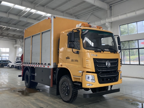 楚勝牌CSC5120XZMD6搶險救援照明車